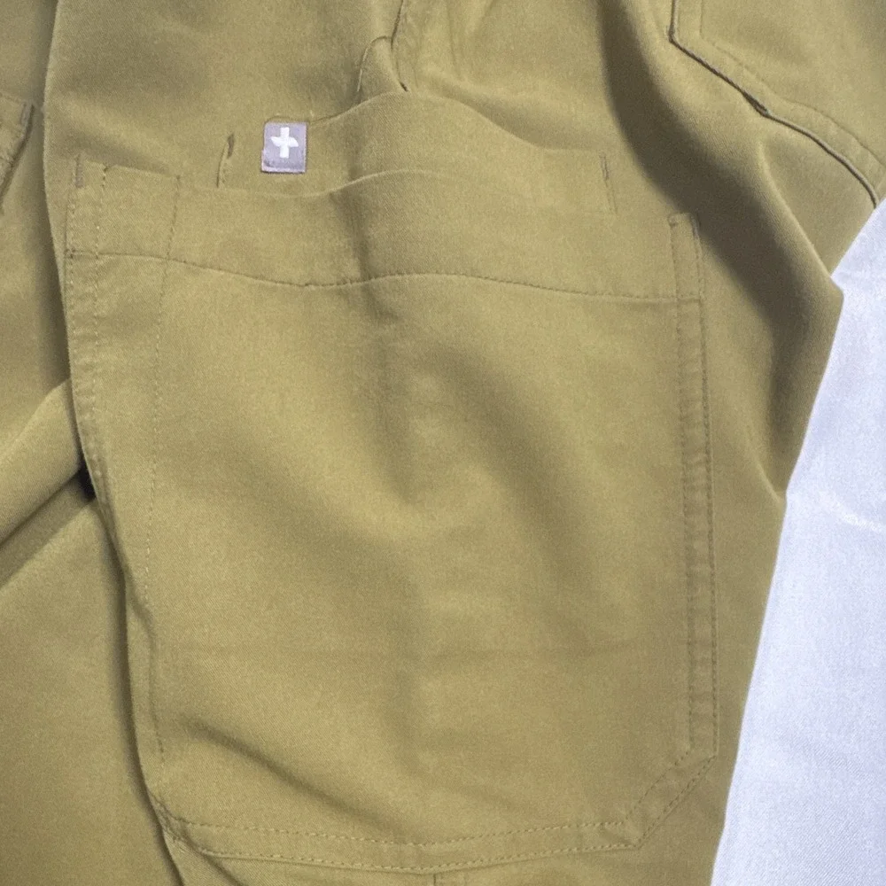 FIGS Technical Collection Unisex Green Solid Scrub Pants L Drawstring Pockets